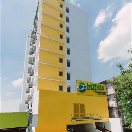 Go Hotels Cubao Quezon City Eksteriør billede